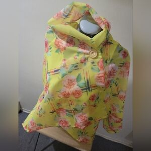 Spring Poncho with a Floral Twist